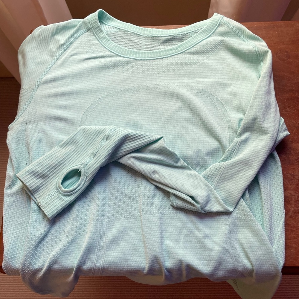 Lululemon size 10 long sleeve swiftly tech teal